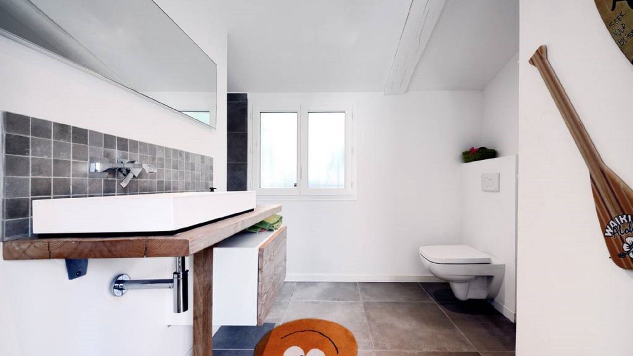Photo of Bathroom in Eguilles