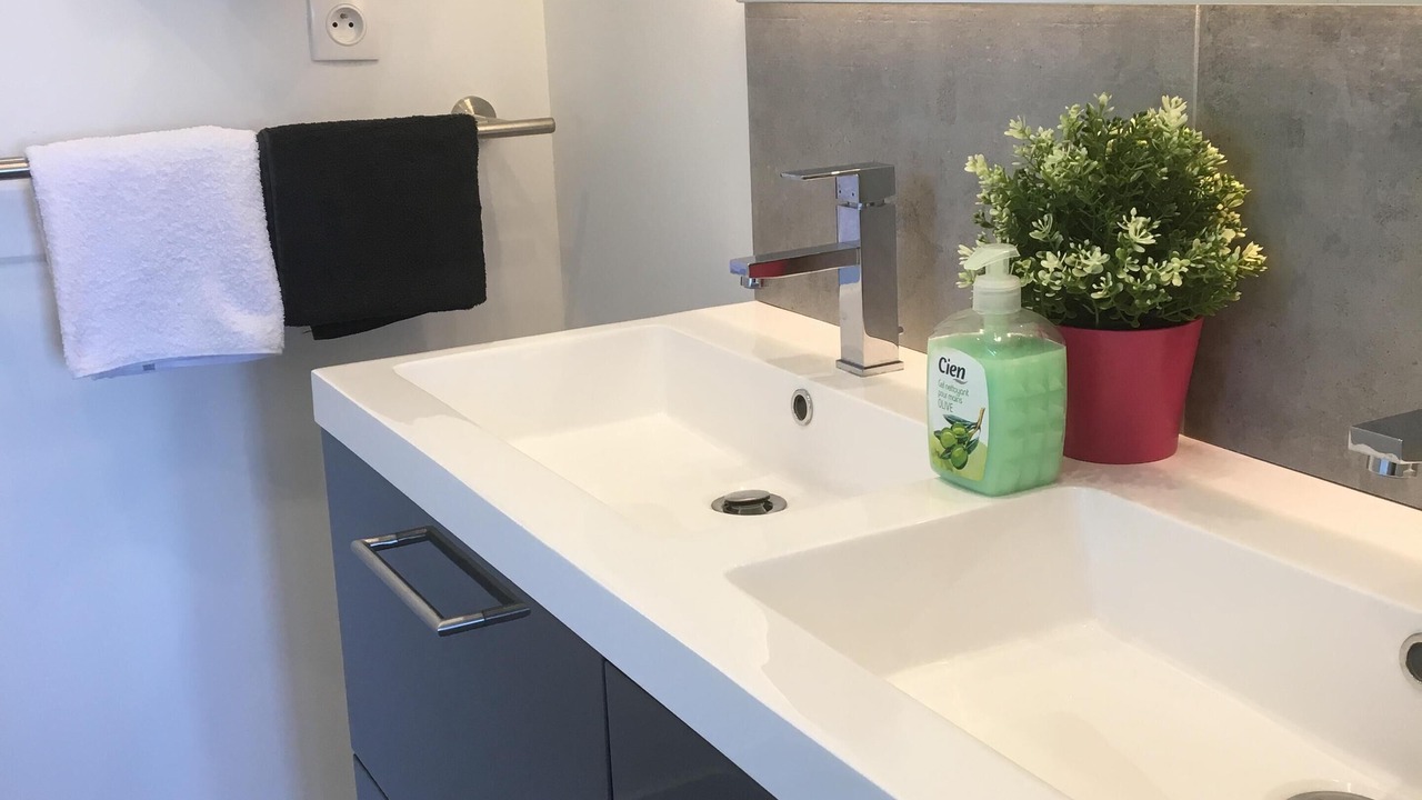 Photo of Bathroom in Ollioules