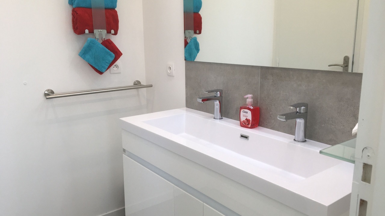 Photo of Bathroom in Ollioules