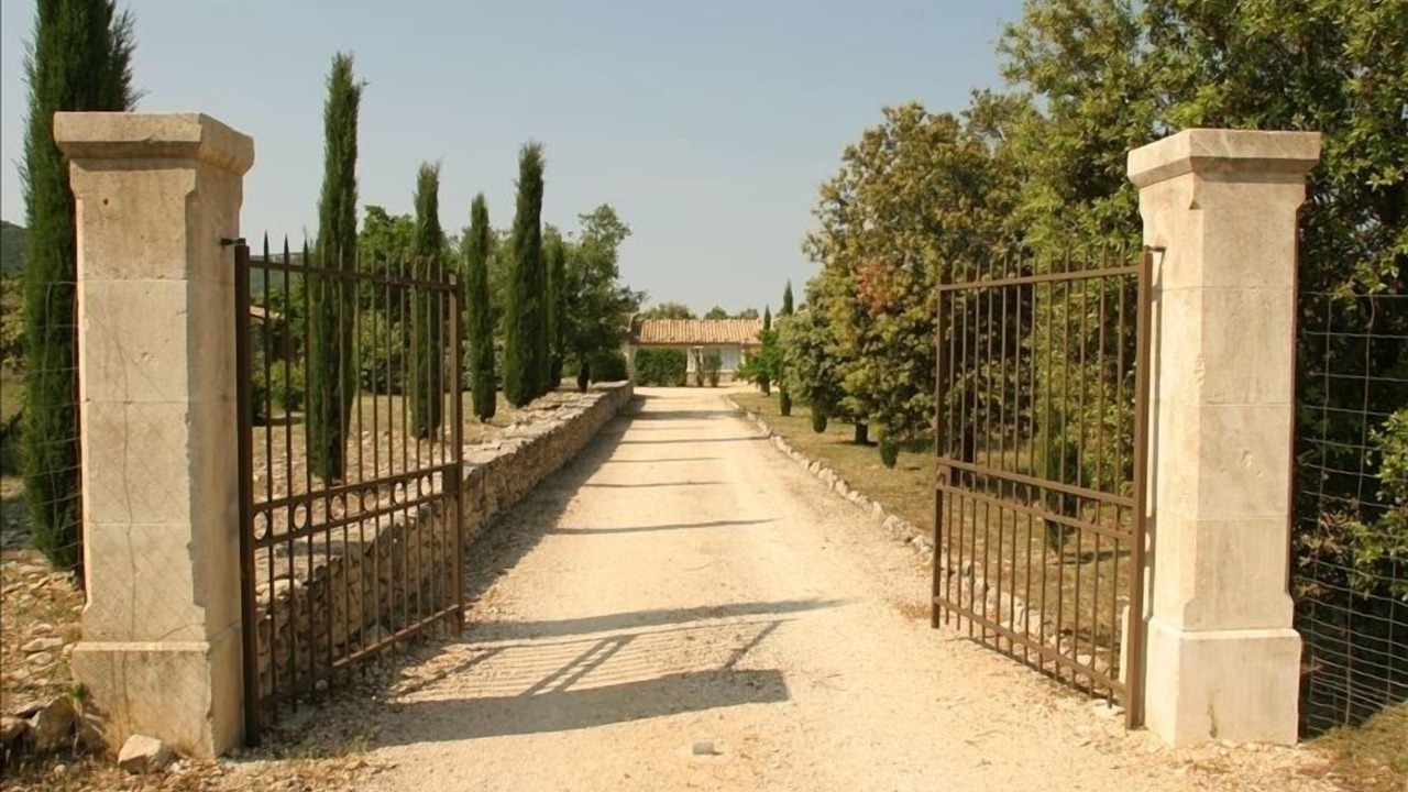 Photo of Others in Buoux