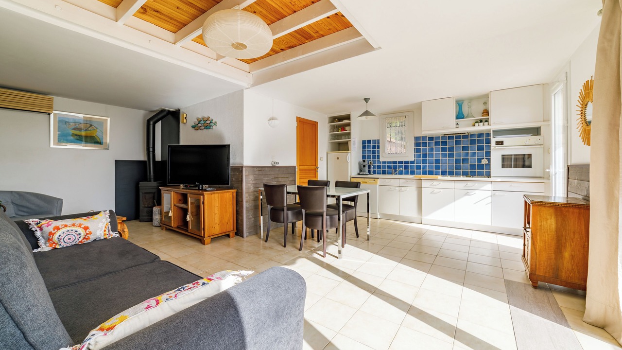 Photo of Kitchen in Le Lavandou
