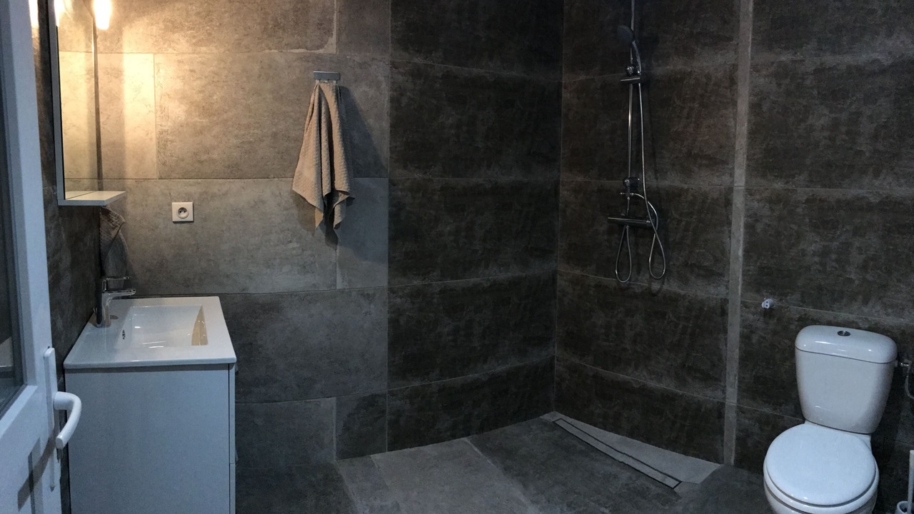 Photo of Bathroom in Saze