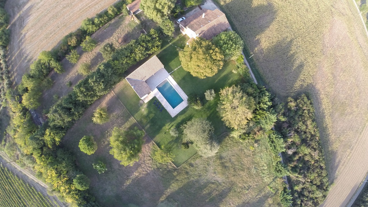 Photo of Outdoor in Orange