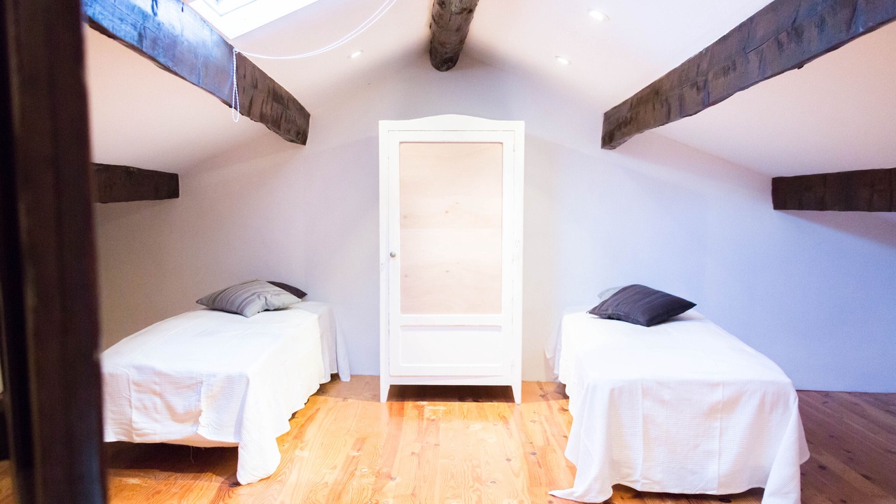 Photo of Bedroom in Orange