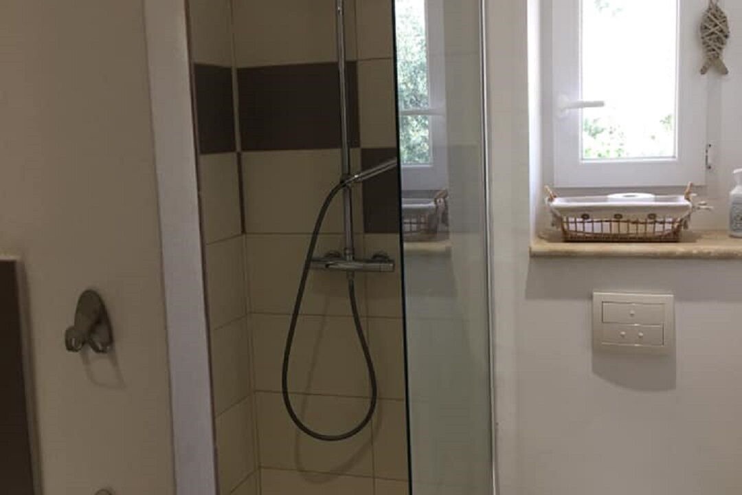 Photo of Bathroom in Ollioules