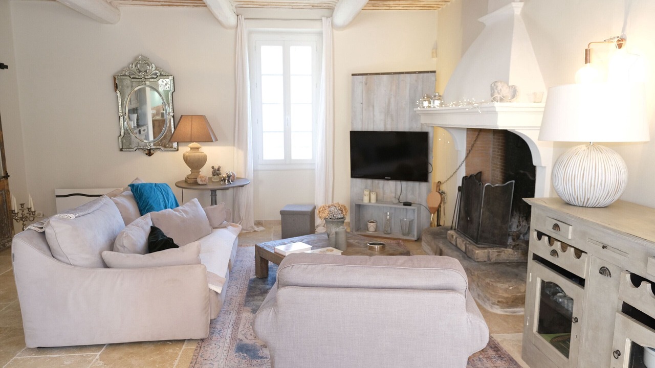 Photo of Livingroom in Caumont-sur-Durance