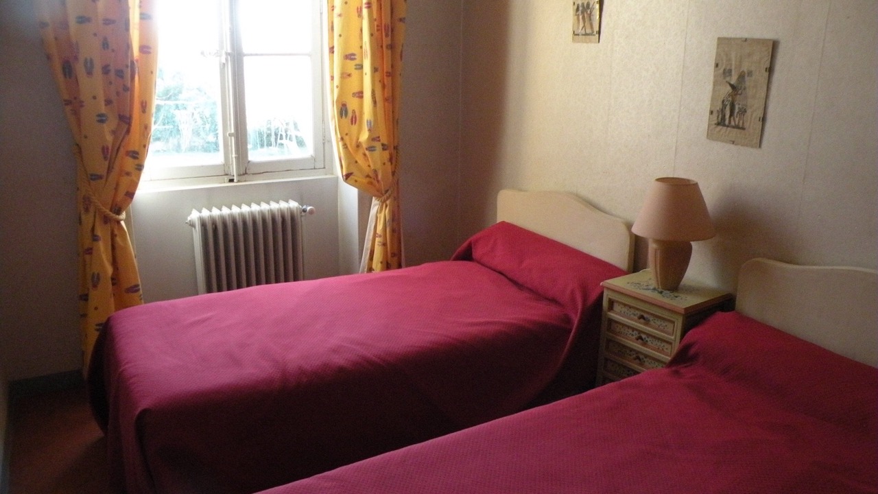 Photo of Bedroom in Saint-Chamas