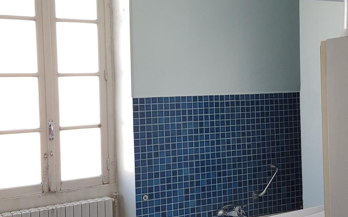 Photo of Bathroom in Saint-Chamas