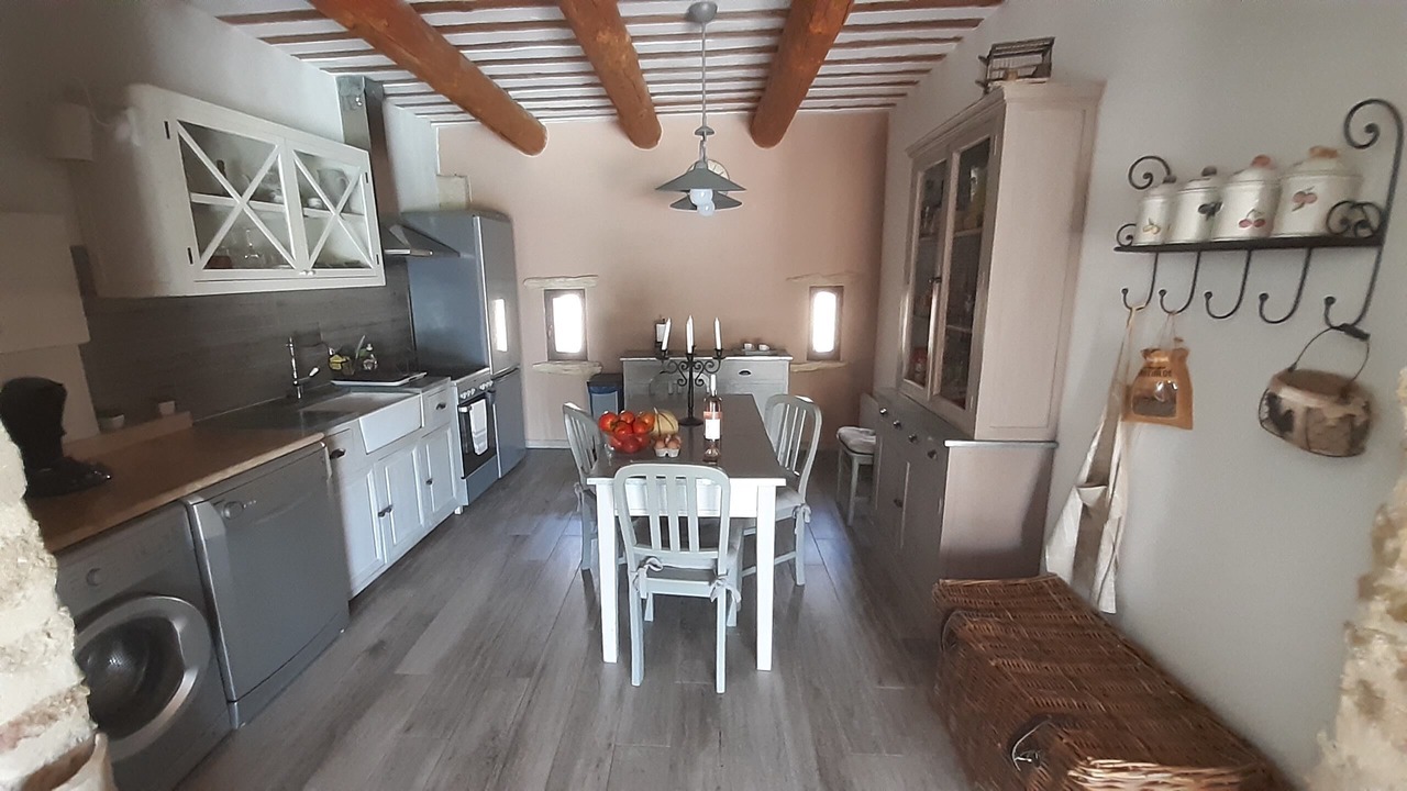 Photo of Kitchen in Courthezon