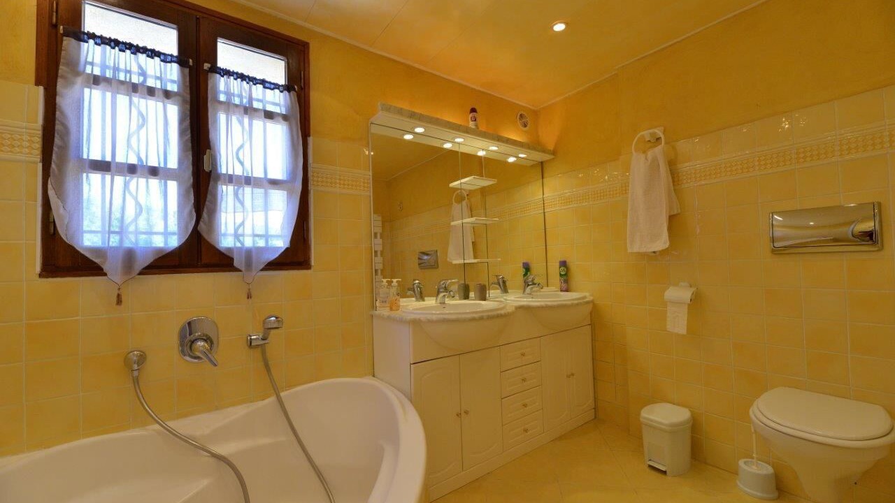 Photo of Bathroom in Mons