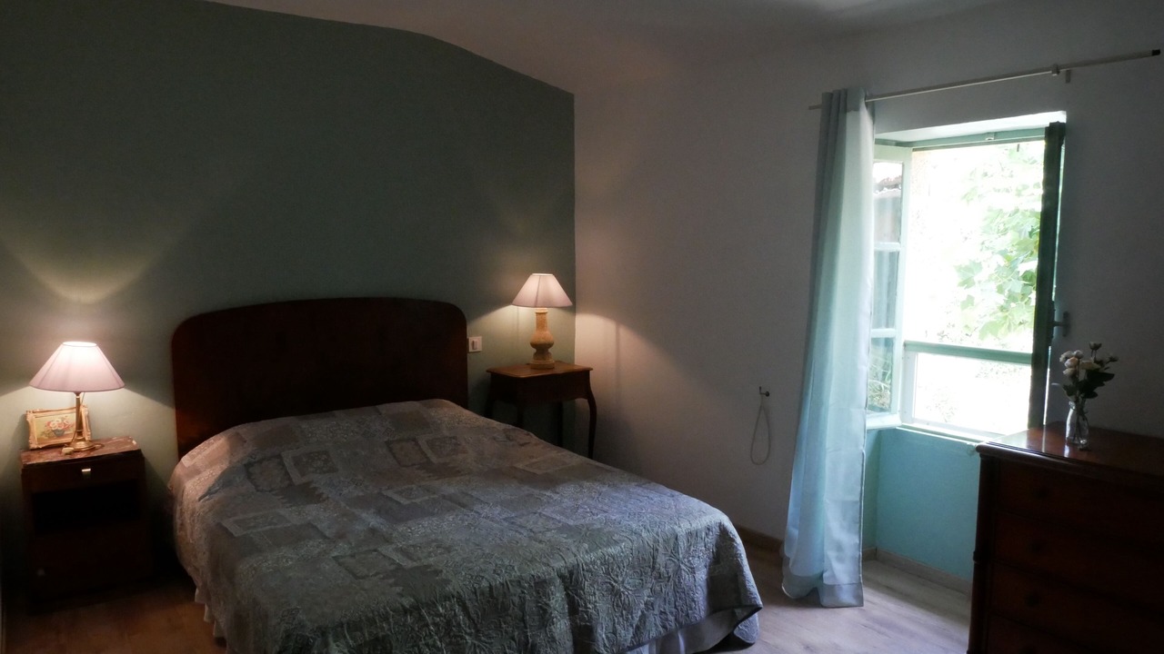 Photo of Bedroom in Vers-Pont-du-Gard