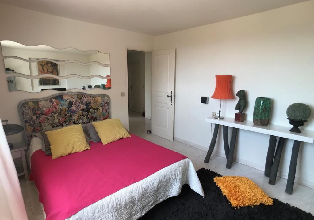 Photo of Bedroom in Ollioules
