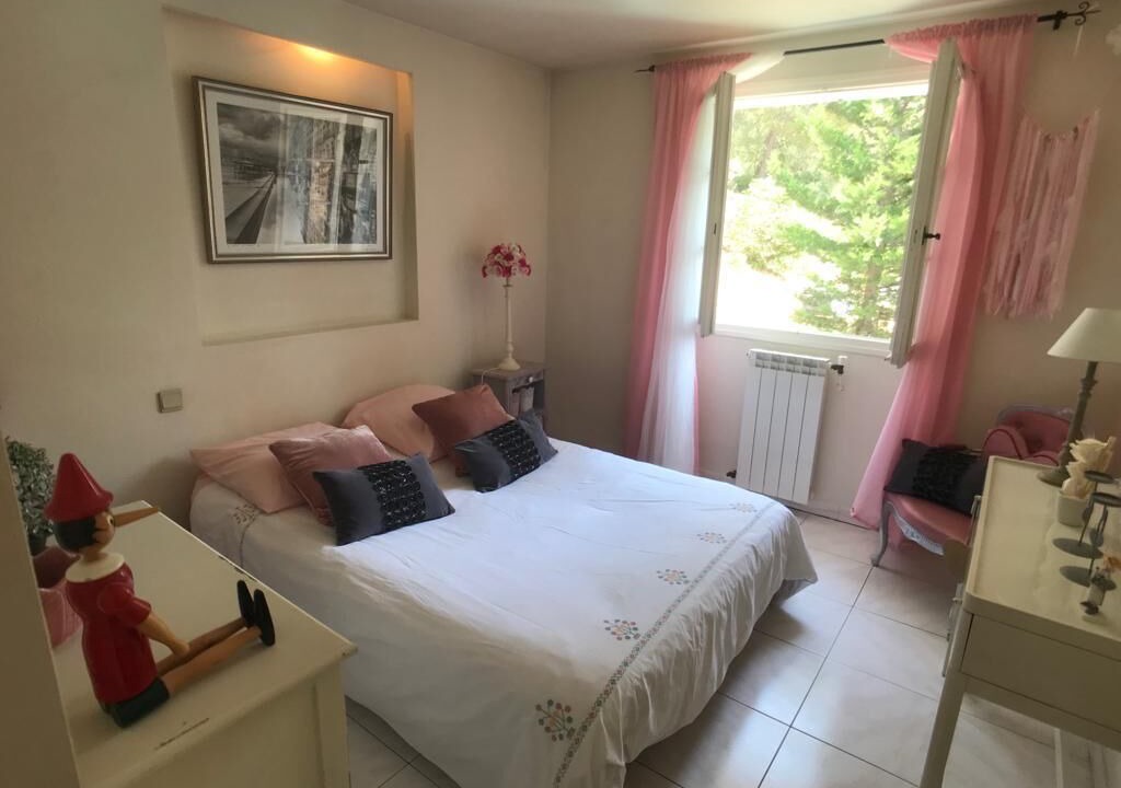 Photo of Bedroom in Ollioules