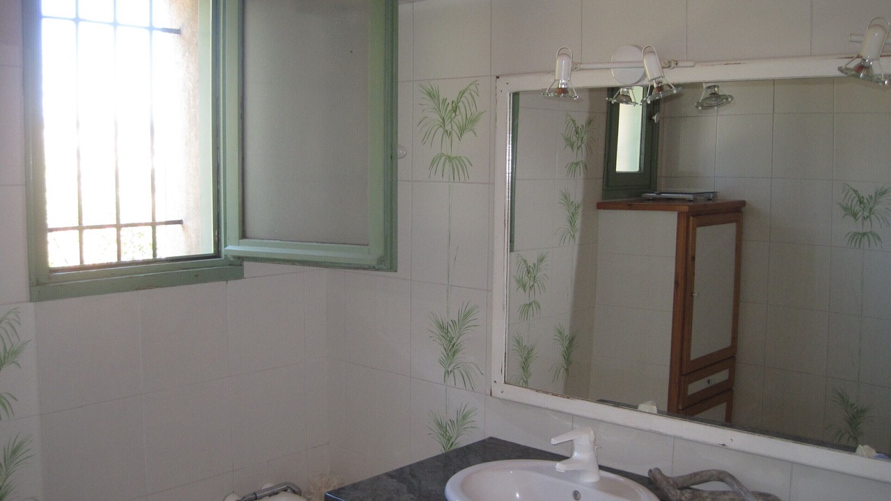 Photo of Bathroom in Les Pennes-Mirabeau