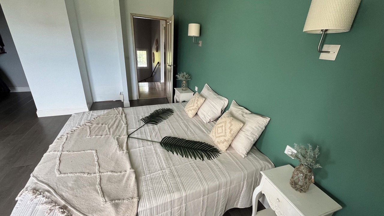 Photo of Bedroom in Noves