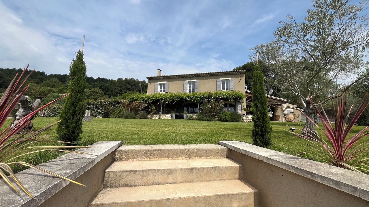 Photo of Outdoor in Noves