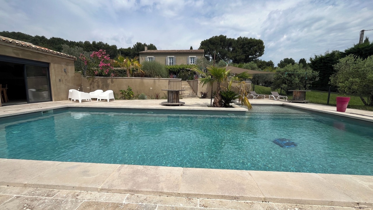 Photo of Outdoor in Noves