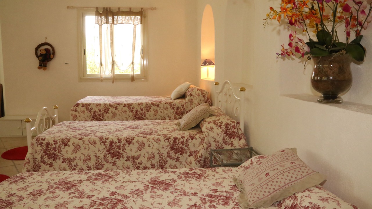 Photo of Bedroom in Meynes