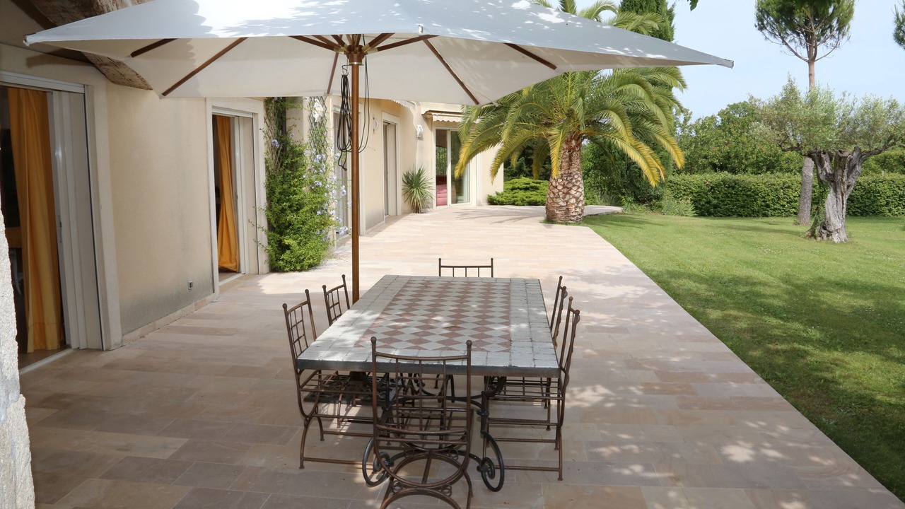 Photo of Outdoor in Meynes
