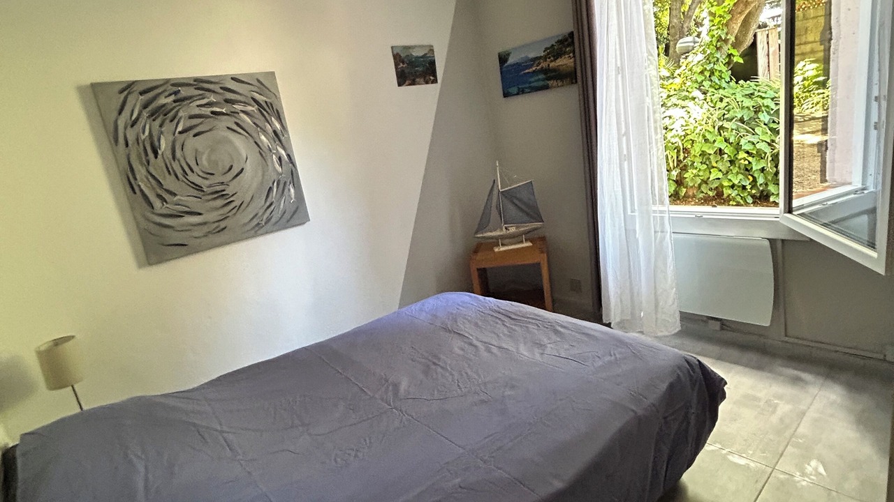 Photo of Bedroom in Le Pradet