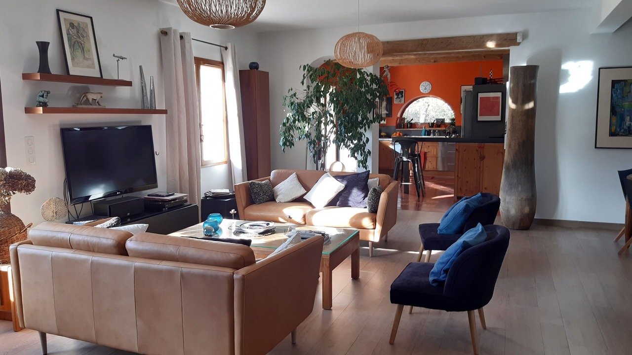 Photo of Livingroom in Venelles