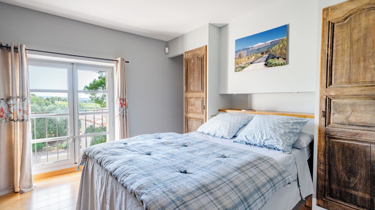 Photo of Bedroom in Caromb