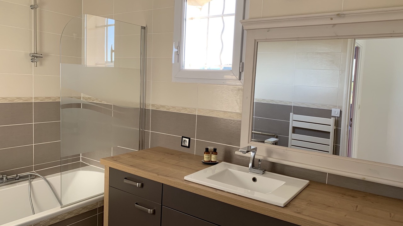 Photo of Bathroom in La Londe-les-Maures