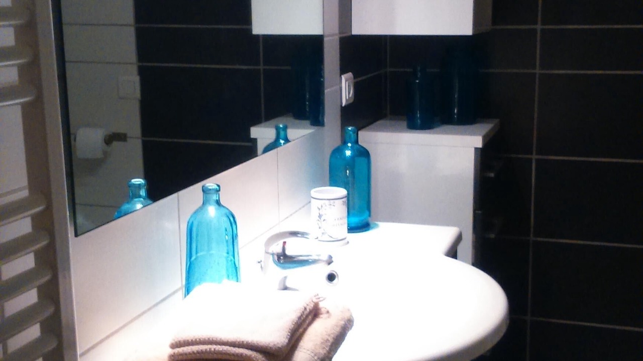 Photo of Bathroom in Chateauneuf-de-Gadagne