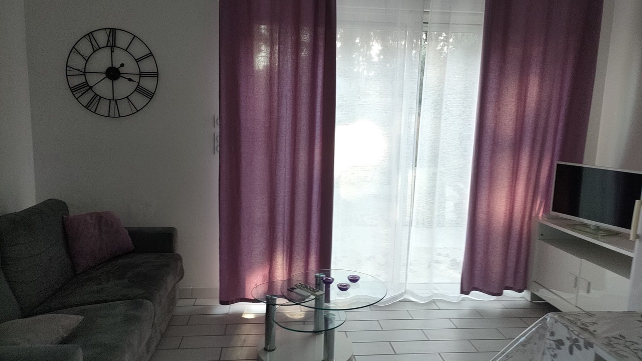 Photo of Livingroom in Velleron