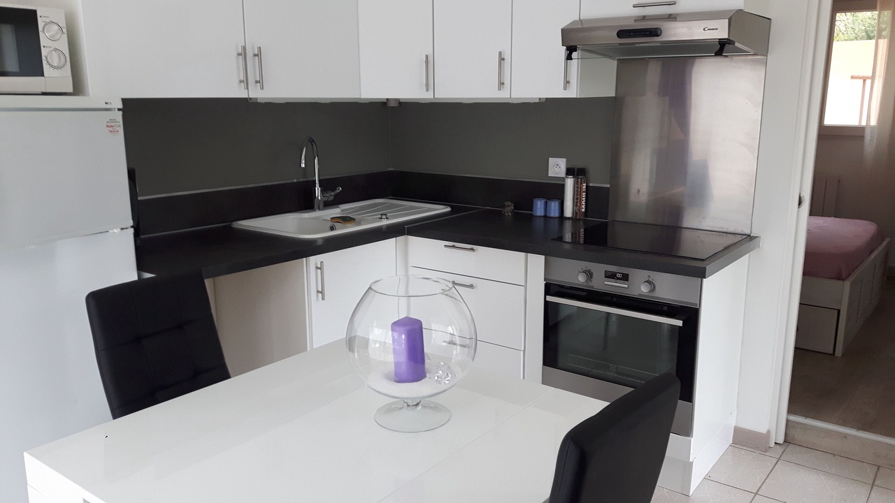 Photo of Kitchen in Velleron