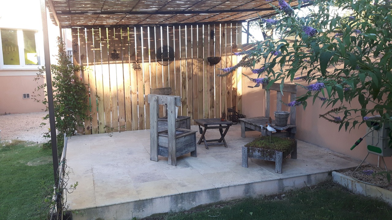 Photo of Patio Balcony in Velleron