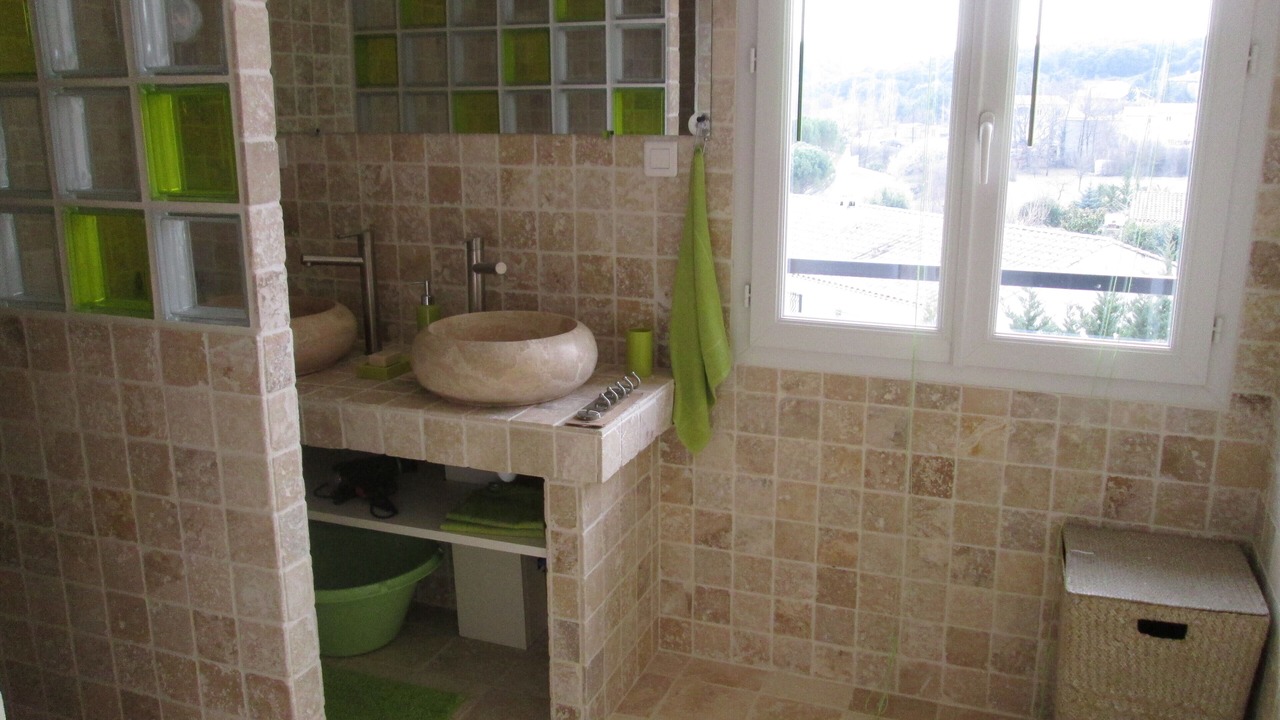 Photo of Bathroom in Brue-Auriac