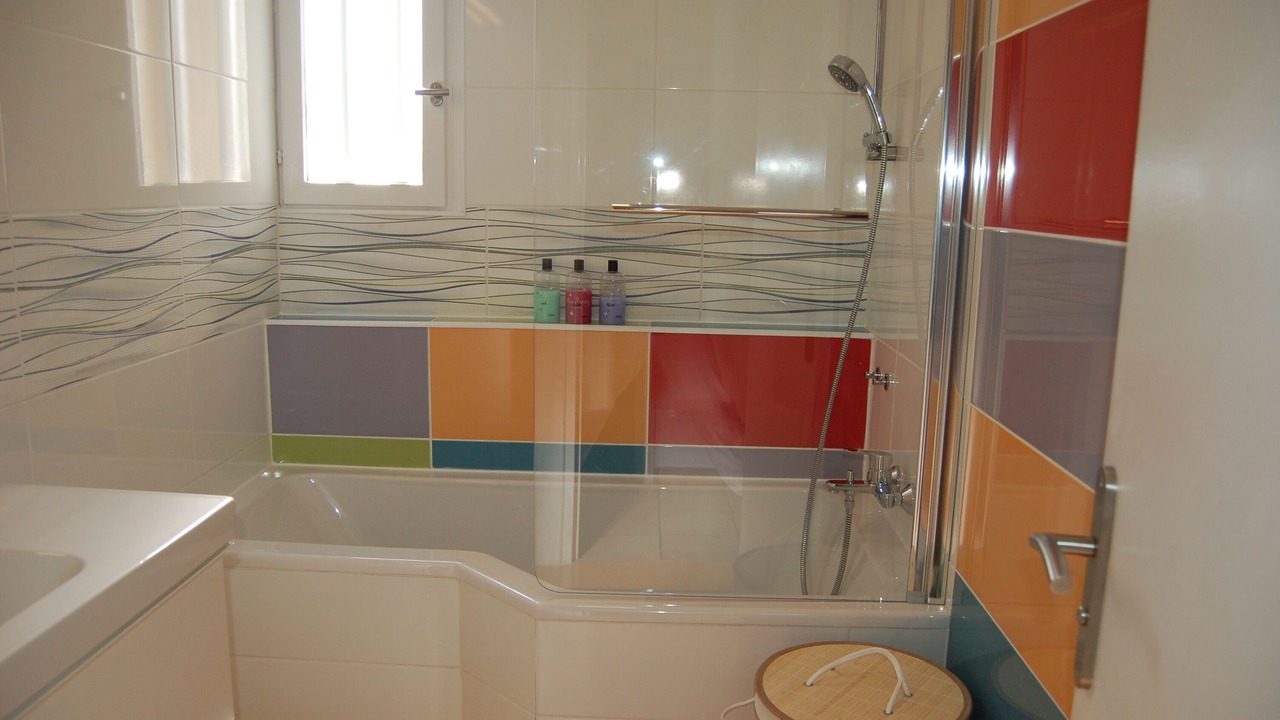 Photo of Bathroom in Garons