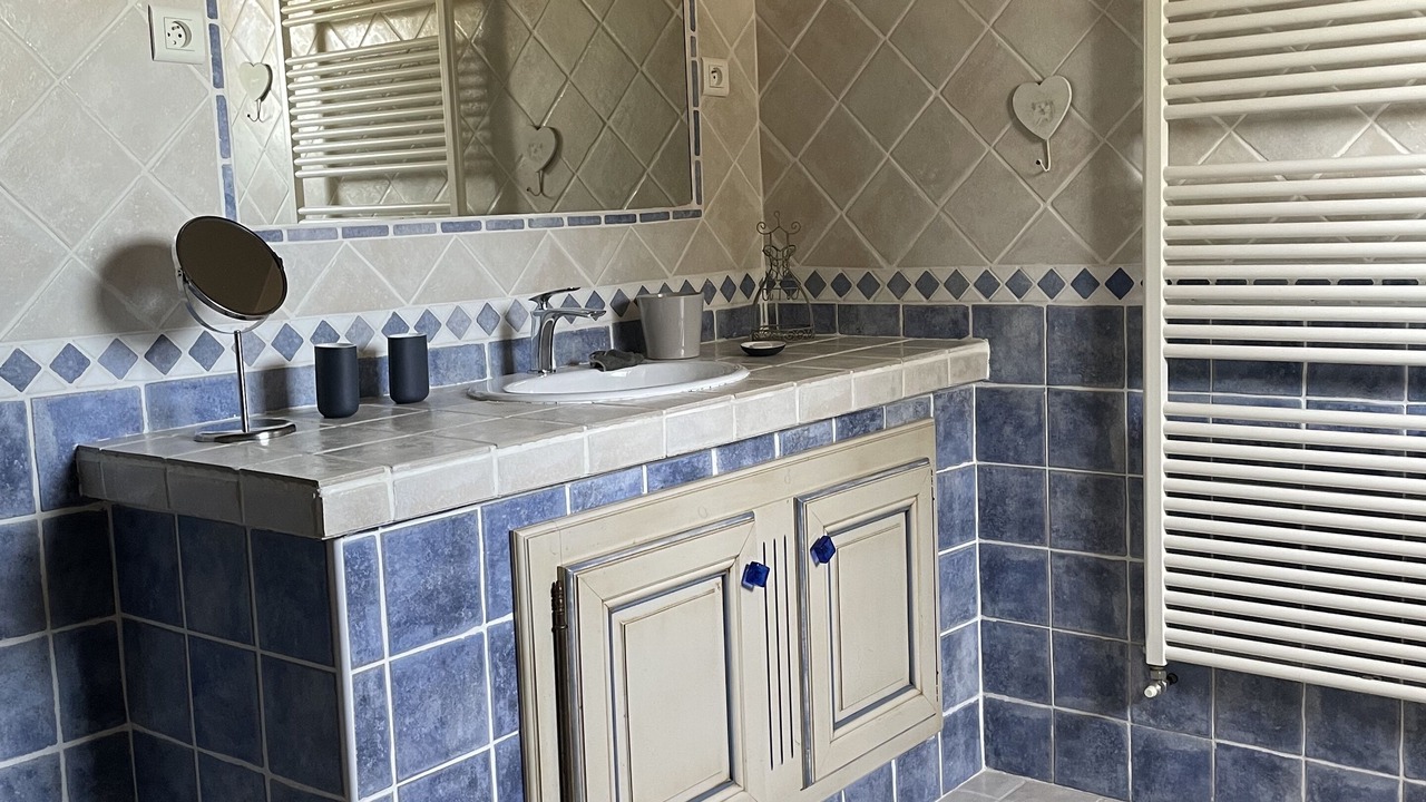 Photo of Bathroom in Cabannes