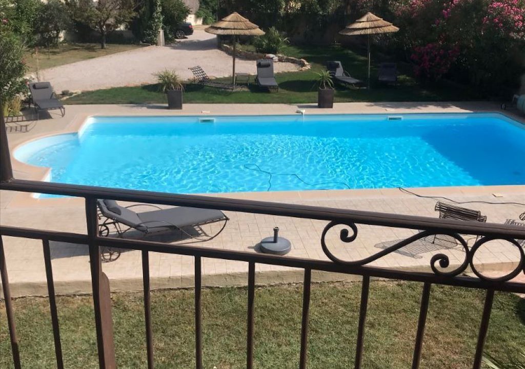 Photo of Outdoor in Orange