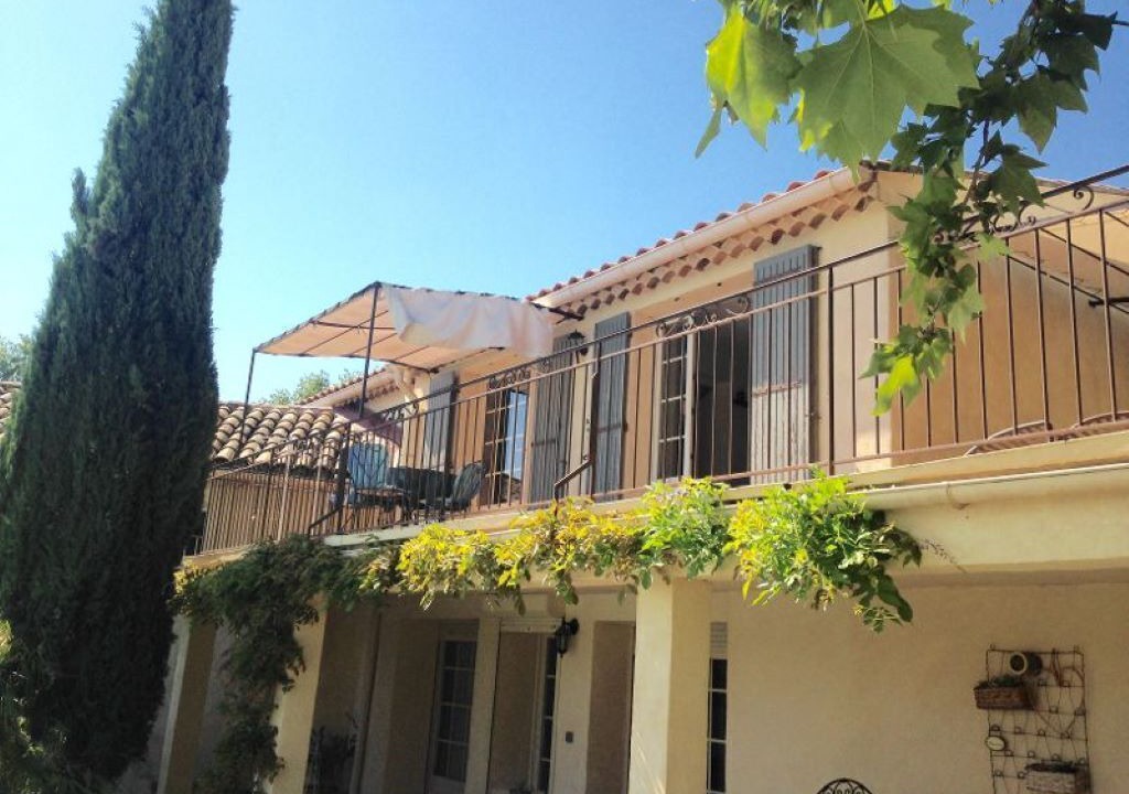 Photo of Outdoor in Orange