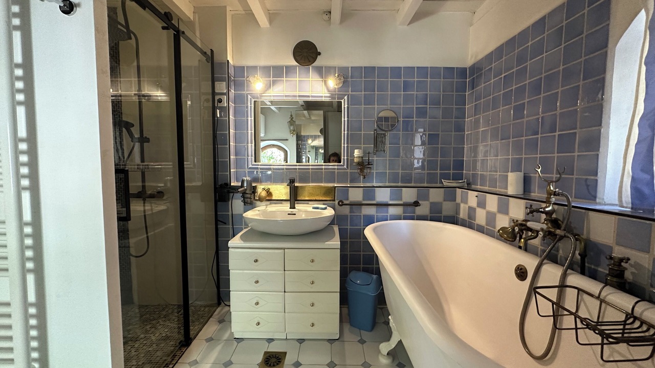 Photo of Bathroom in Roquevaire