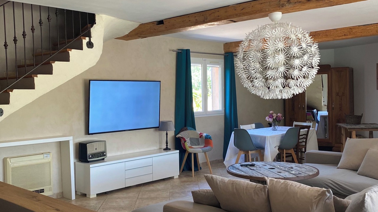 Photo of Livingroom in Meynes