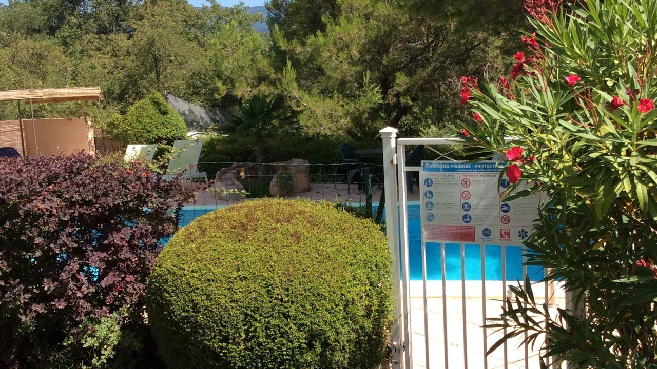 Photo of Outdoor in La Tour-d'Aigues