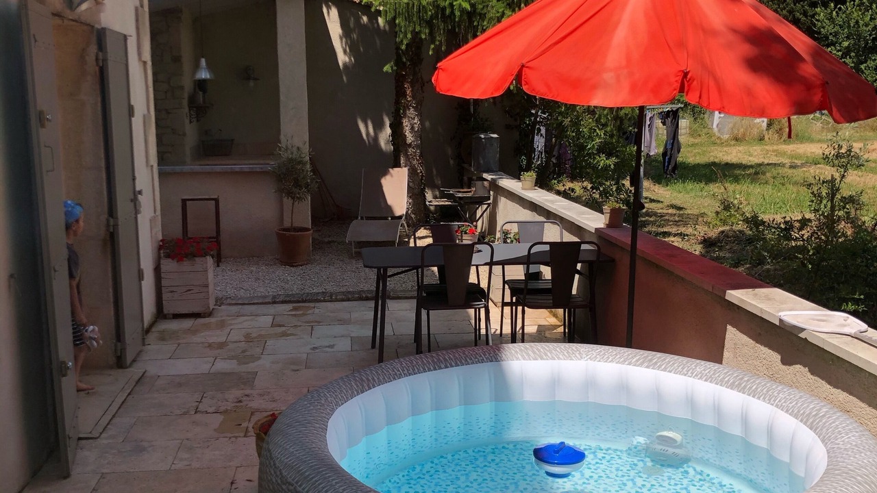 Photo of Patio Balcony in St.-Remy-de-Provence