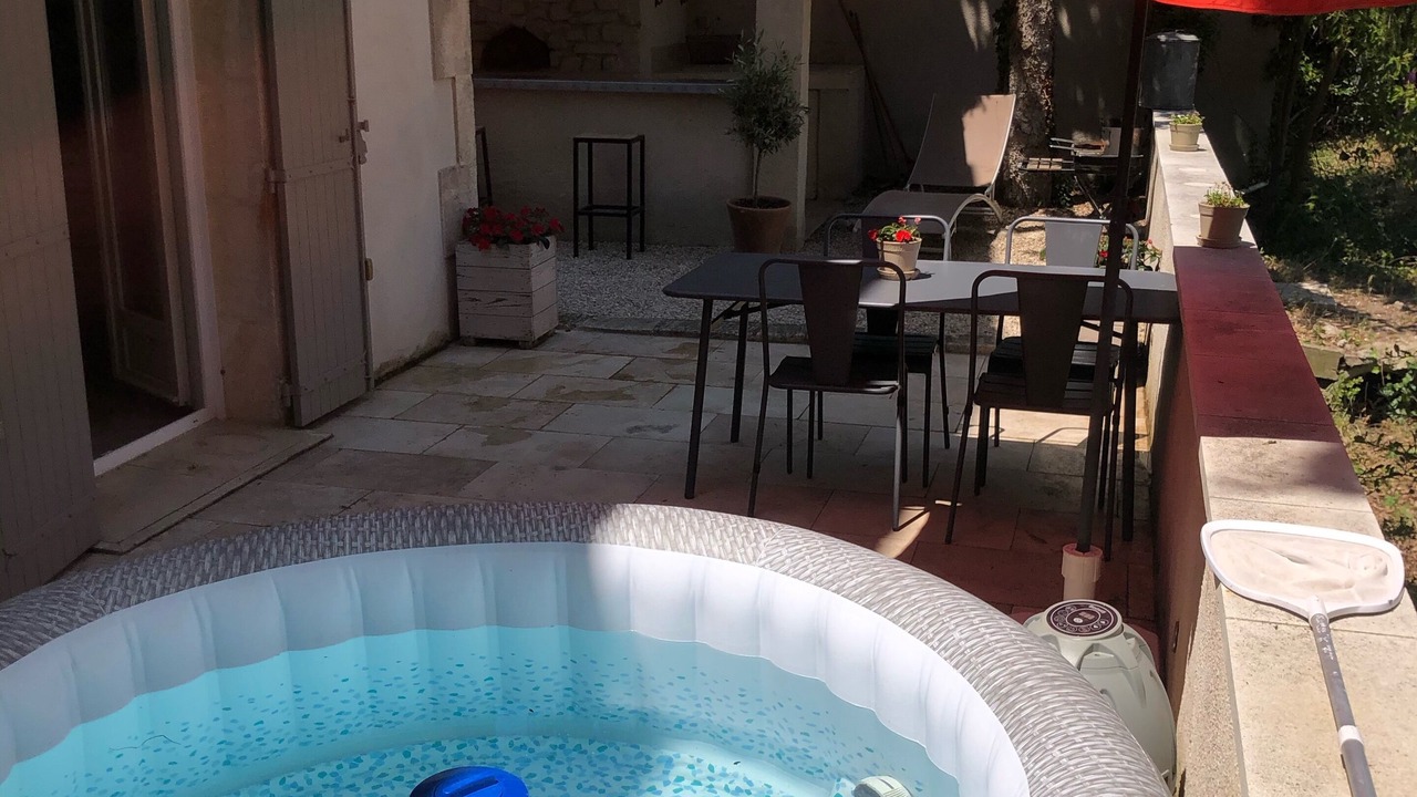 Photo of Patio Balcony in St.-Remy-de-Provence