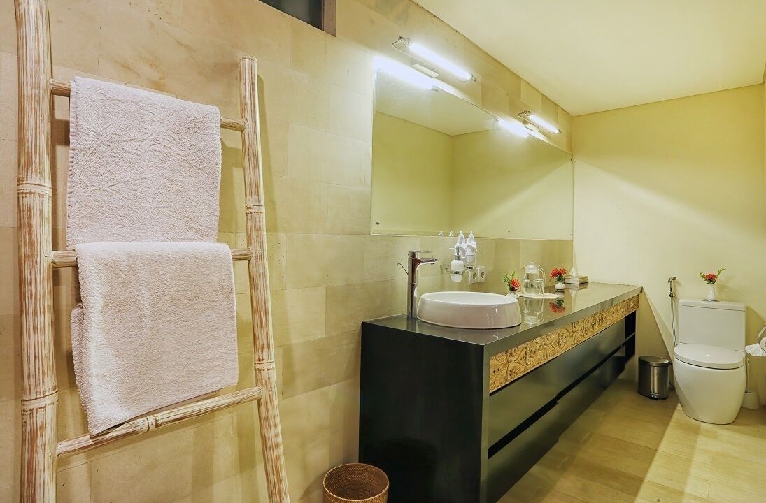 Photo of Bathroom in Sunset Road