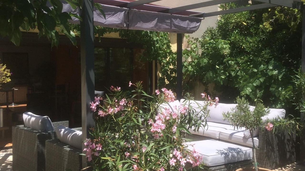 Photo of Patio Balcony in Saint-Julien