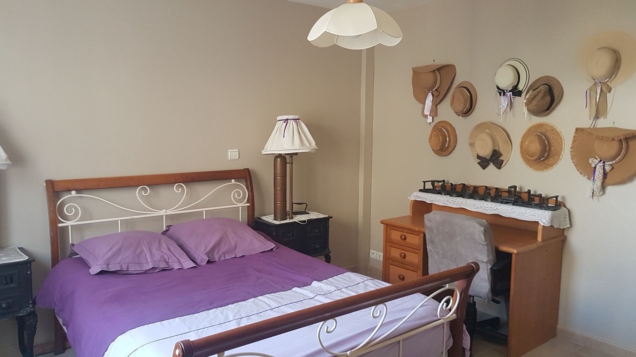 Photo of Bedroom in Pelissanne