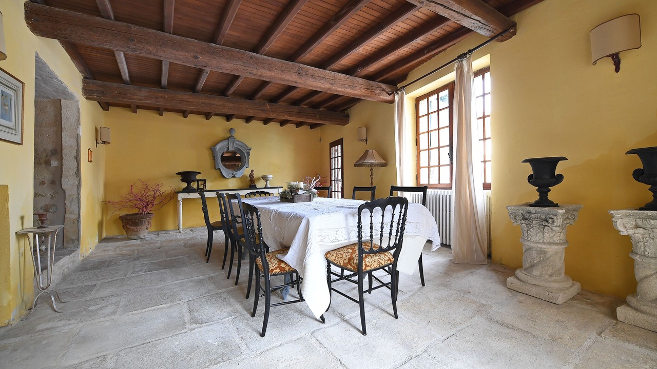 Photo of Livingroom in Meynes