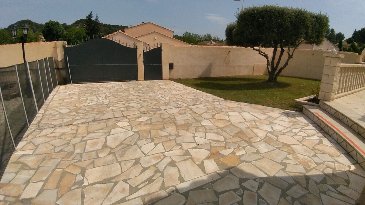 Photo of Outdoor in Beaucaire