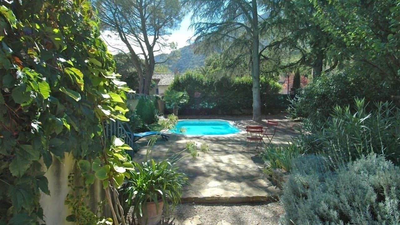 Photo of Outdoor in Maubec