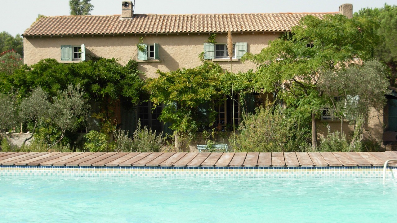 Photo of Outdoor in Saint-Mitre-les-Remparts