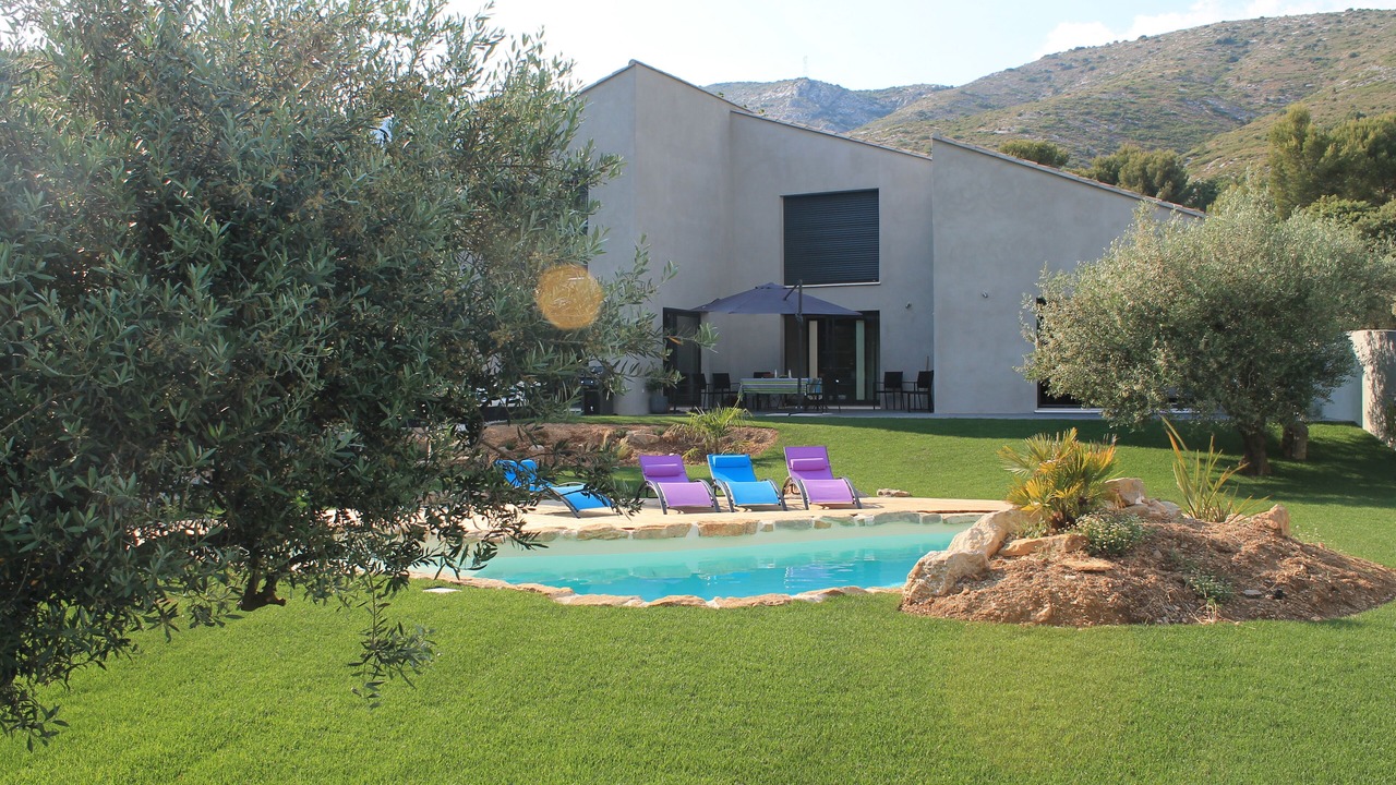Photo of Outdoor in Puyloubier
