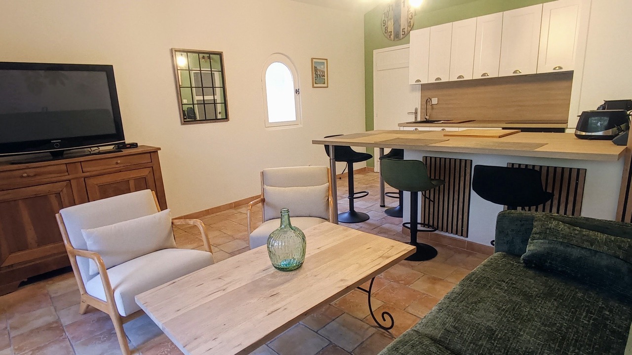 Photo of Livingroom in Boulbon